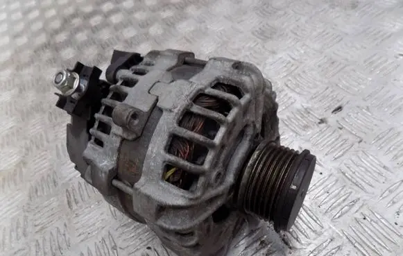 Mercedes-Benz A W176 Generator/alternator 0009063822