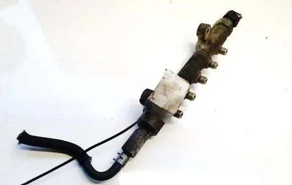 Toyota RAV 4 (XA30) Fuel main line pipe
