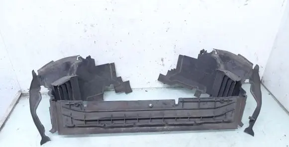 Mercedes-Benz CLS C219 Intercooler air channel guide A2195000316 A2195050230