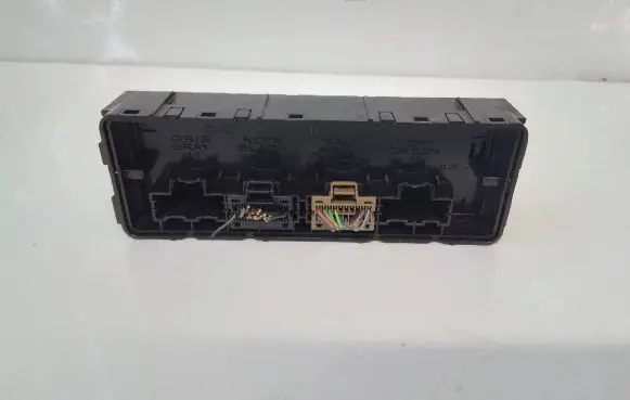 Opel Astra J Air conditioning/heating control unit 13578112 901516200000 3831120A0243012