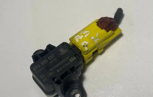 Audi A3 S3 A3 Sportback 8P Airbag deployment crash/impact sensor 8P0955557