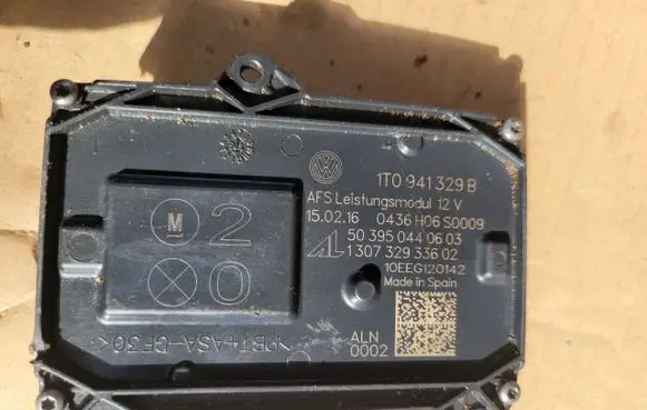 Skoda Octavia Mk3 (5E) Headlight ballast module Xenon 1T0941329B