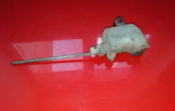 Skoda Octavia Mk2 (1Z) Tailgate boot lock/latch motor 1Z0810773 1M0959781A