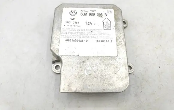 Volkswagen PASSAT B5 Airbag control unit/module 6Q0909605B K4286
