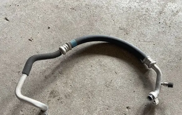 Lexus IS III XE30 Air conditioning (A/C) pipe/hose