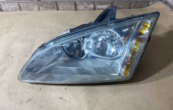 Ford Focus Headlight/headlamp 10113102 00895 10178