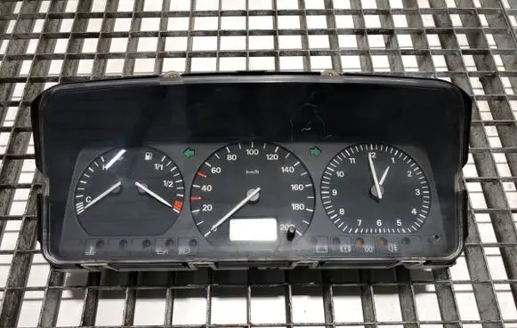 Speedometer (instrument cluster)