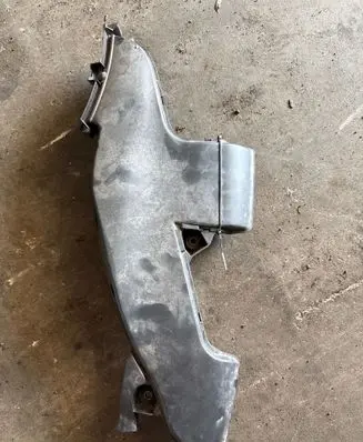BMW 2 F45 Air intake duct part 8576980 23557610 1371