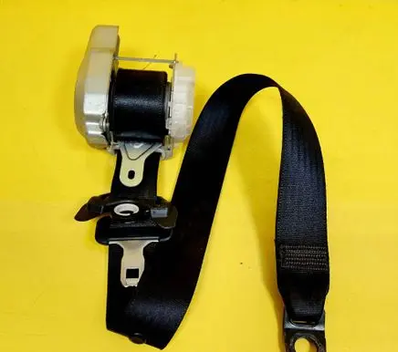 Peugeot 107 Front seatbelt 7P2190P
