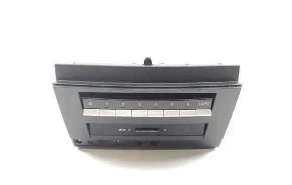 Mercedes-Benz S W221 Radio/CD/DVD/GPS head unit A2219004704