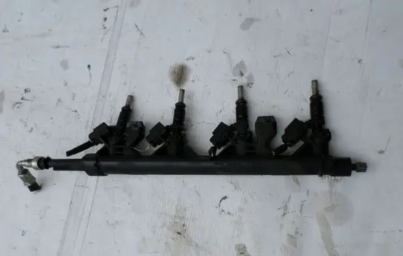 Mini One - Cooper Coupe R56 Fuel main line pipe 7528176