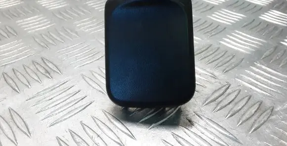 Engine bonnet (hood) release handle