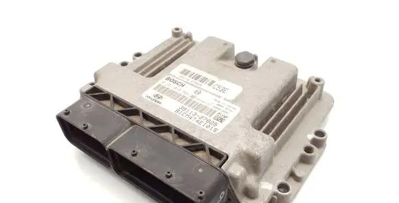 Hyundai Santa Fe Engine control unit/module 3911627825 3911327825 0281013584