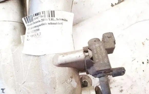 Skoda Octavia Mk2 (1Z) Turbo solenoid valve 72239300 7.22393.00