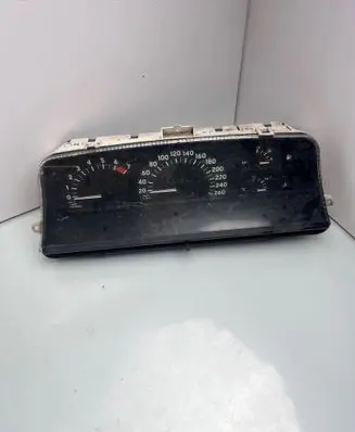 Opel Omega A Speedometer (instrument cluster) 90339241 90213468 410209010001