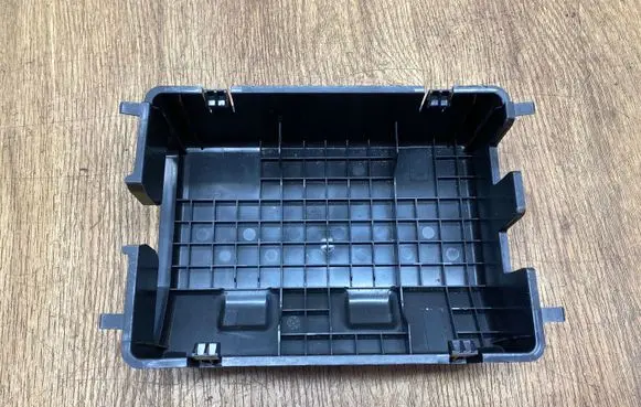 Mercedes-Benz GLE (W166 - C292) Fuse box cover A1665400180