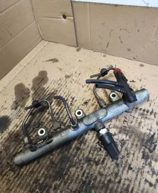 Citroen C5 Fuel main line pipe 0445214019