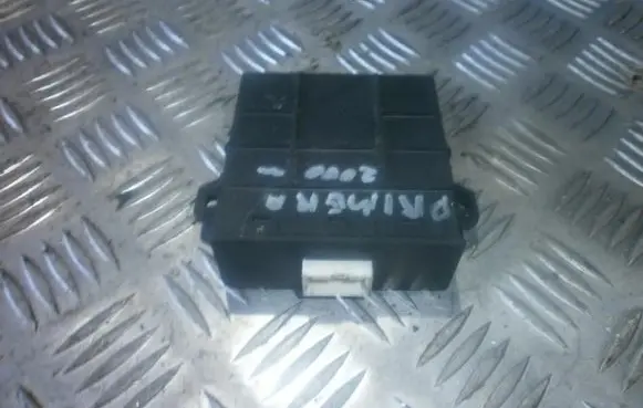 Nissan Primera Other control units/modules 285809F600 73927011