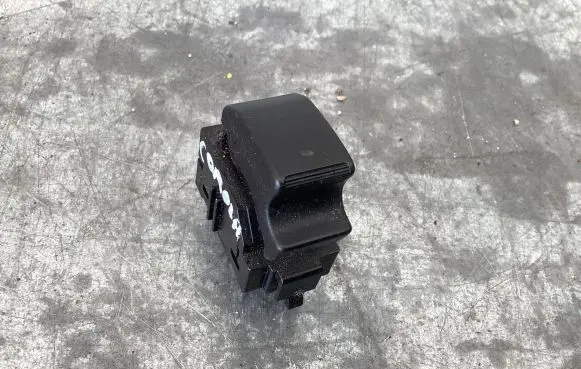 Toyota Corolla Verso AR10 Electric window control switch 37181a257c06
