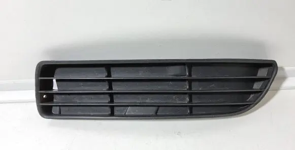 Audi A4 S4 B5 8D Front bumper lower grill 8D0807345B