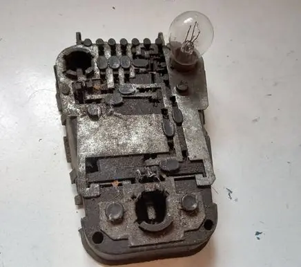 Audi 100 200 5000 C3 Tail light bulb cover holder 443945221