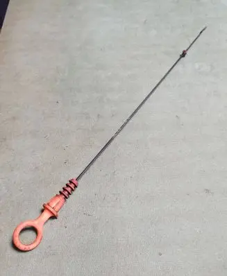 Volkswagen Touran I Oil level dip stick 038115611B