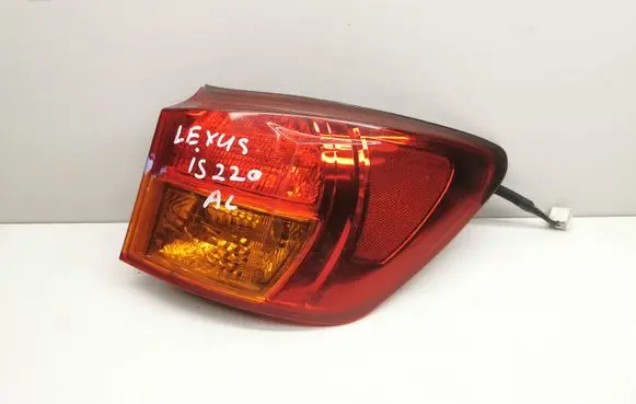 Lexus IS 220D-250-350 Rear/tail lights