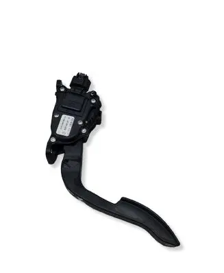 Renault Twingo II Accelerator throttle pedal 8200426241 6PV00908504
