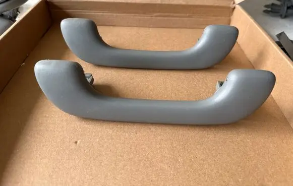 Renault Trafic II (X83) A set of handles for the ceiling 8200000099 98193