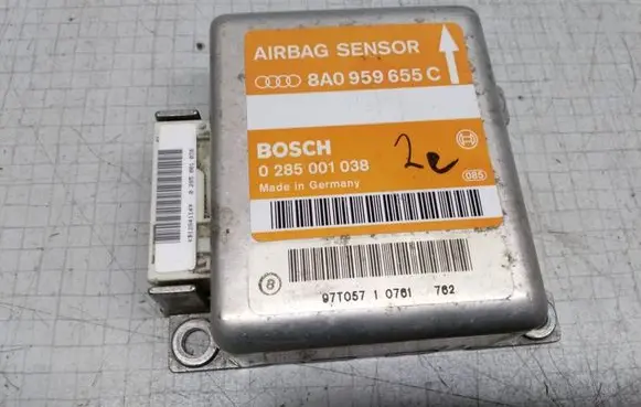 Audi A4 S4 B5 8D Airbag control unit/module 8A0959655C 0285001038
