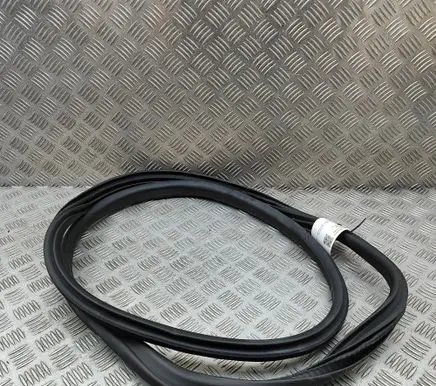 BMW 4 G22 G23 G24 G26 Front door rubber seal 7482945
