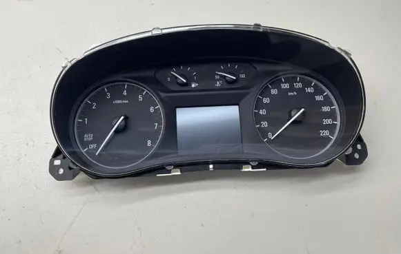 Opel Mokka X Speedometer (instrument cluster) 42483695