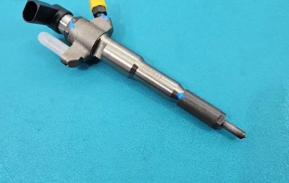 Opel Movano B Fuel injector 166000372R IMPRK1450633