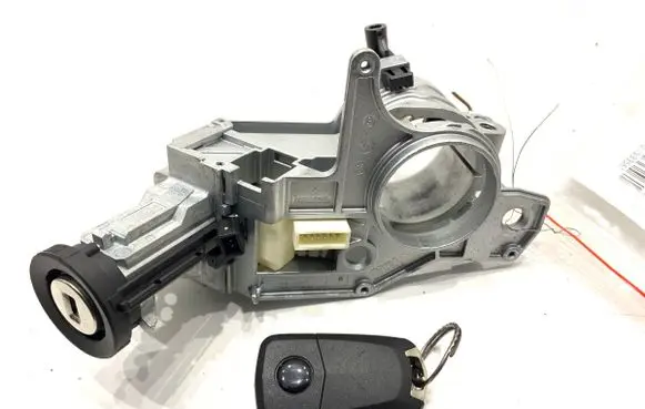 Opel Astra H Ignition lock 2421430