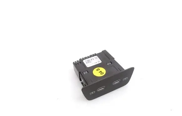 Volkswagen Golf VIII USB socket connector 2G6035954