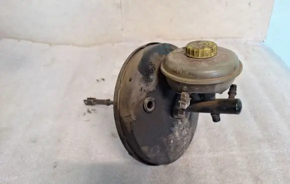 Audi 100 S4 C4 Brake booster 4A0612105A