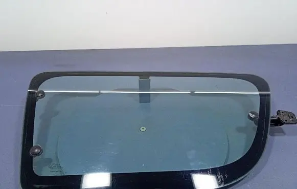 Dacia Logan I Rear side window 
