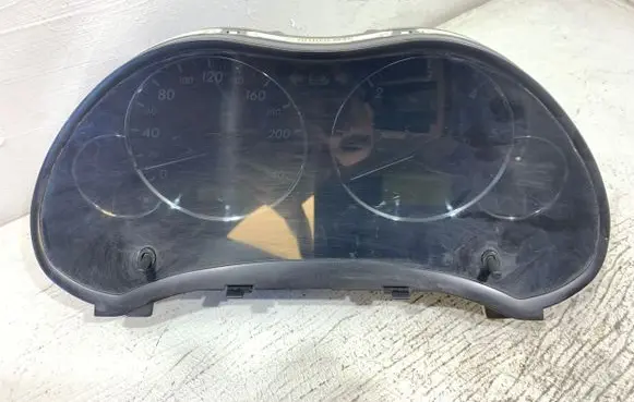Toyota Avensis T220 Speedometer (instrument cluster) 8380005C00C MB2574305294