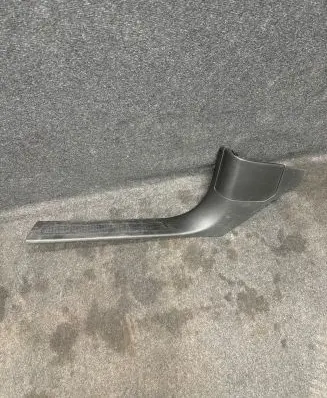 Jeep Grand Cherokee WL Front sill trim cover 6TJ49TRMAB 6TJ49TX7AB 4226188N