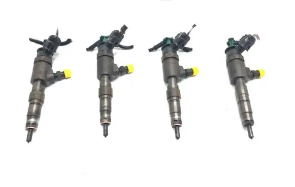 Peugeot 308 SW Fuel injectors set 0445110566