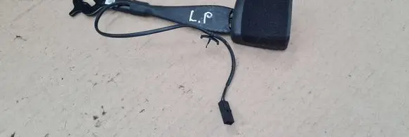 Audi A4 S4 B9 Front seatbelt buckle 4M0857755E