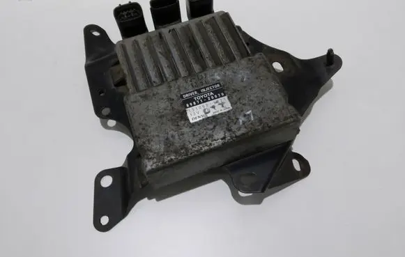 Lexus IS 220D-250-350 Fuel injection control unit/module 8987120070 1310001371