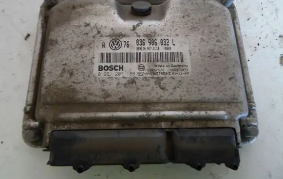 Volkswagen Golf IV Engine control unit/module