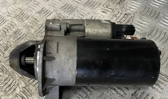 Toyota Avensis T270 Starter motor 0001138064 25632603