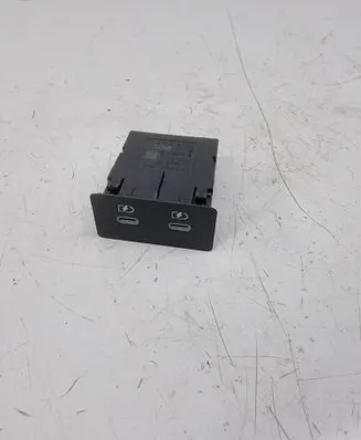 Nissan Ariya USB socket connector 253317HA0A