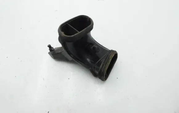 Opel Astra J Air intake duct part 13337772EL 315875880