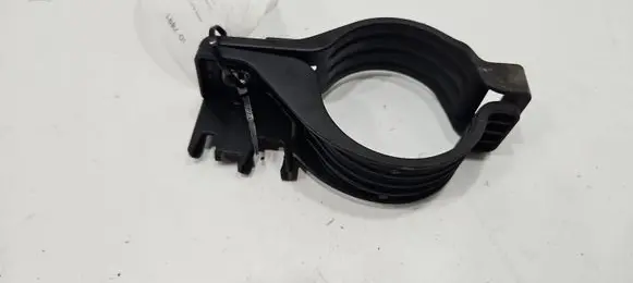 BMW 6 F12 F13 Fuel filter bracket/mount holder 70349750
