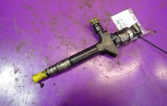 Mazda 6 Fuel injector 