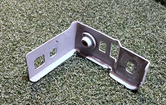 Renault Master III Fender mounting bracket 09D7152R