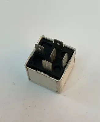 Ford Mondeo MK II Other relay 87GG13K043BA V23134N55X156